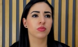 Screenshot Slutroulette Bruenette Latina Model