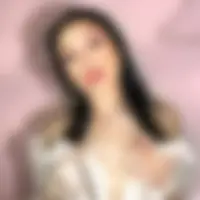 Madelyn, 22