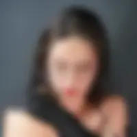 Lara, 38